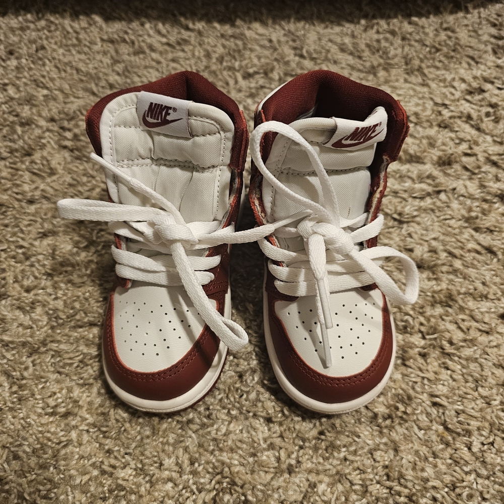 Nike Kids Red and White Sneakers